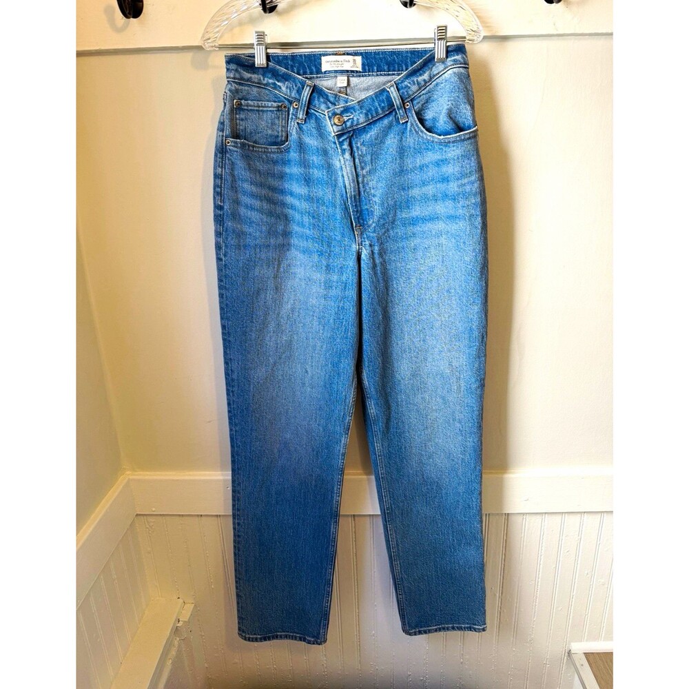 Abercrombie & Fitch Curve Love 90s Straight Ultra High Rise Jeans Size 30 10L